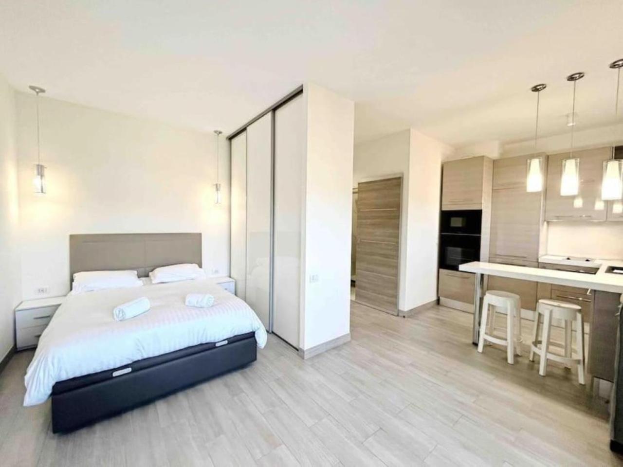 Il Gioiello : Apt 2 Pers, Clim, Piscine, Parking Antibes Exteriér fotografie