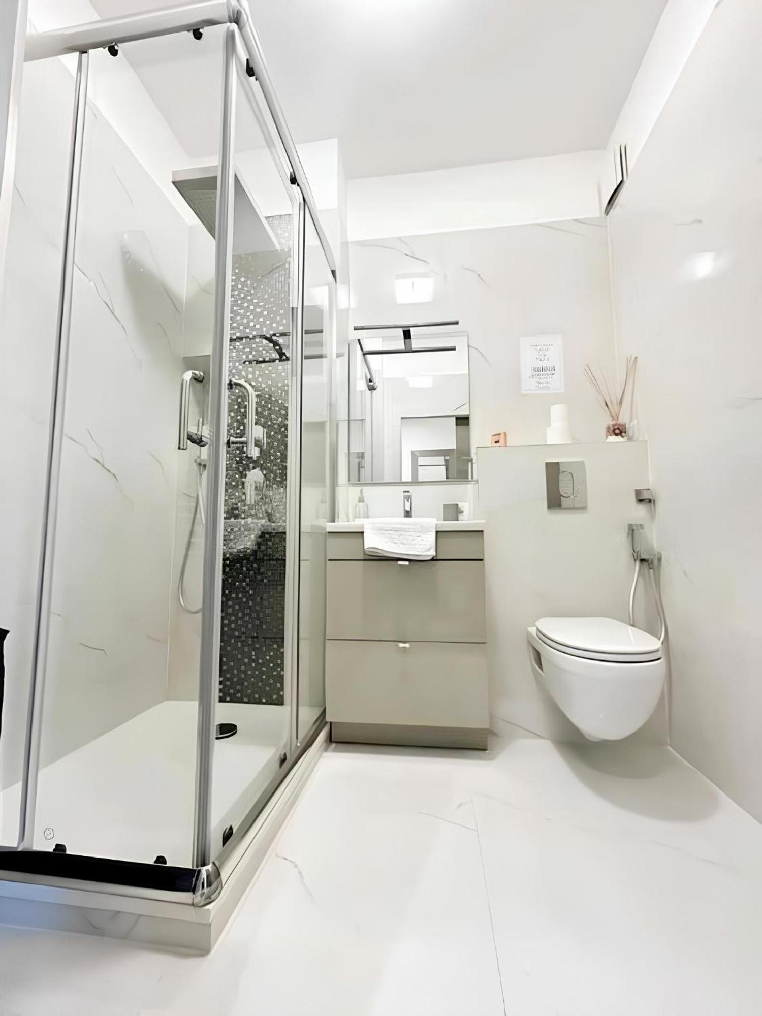 Il Gioiello : Apt 2 Pers, Clim, Piscine, Parking Antibes Exteriér fotografie